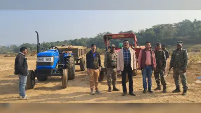 बालू लदे दो ट्रैक्टर जब्त