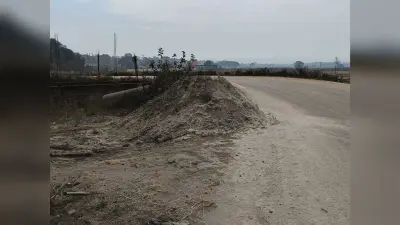 फ्लाई ऐश की ट्रांसपोर्टिंग से त्रस्त हैं कोयलांचल के लोग