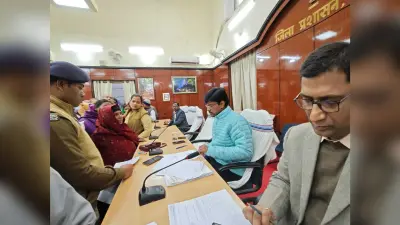 Gaya News : 100 से अधिक लोगों की शिकायतों को डीएम ने सुना