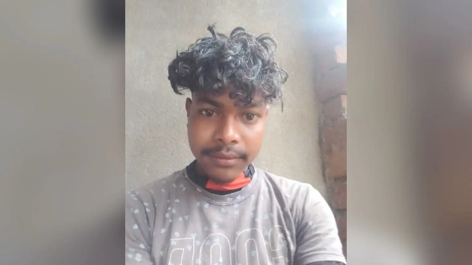 रेलवे ओवरब्रिज के रेलिंग से टकरायी बाइक, दो की मौत
