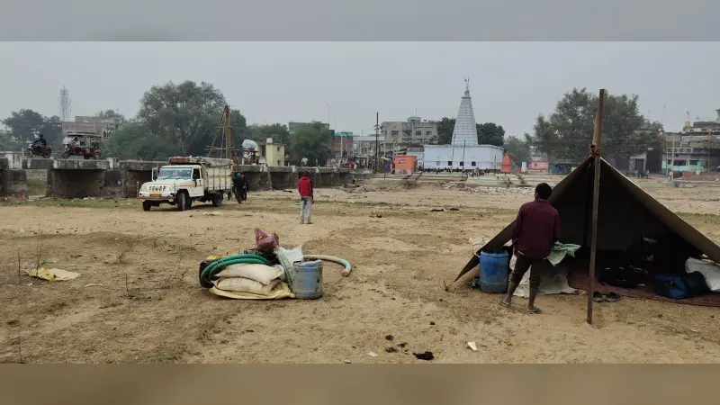 बरमसिया पुल निर्माण को लेकर मिट्टी जांच को लेकर पहुंची टीम