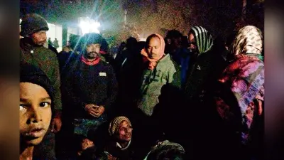सड़क हादसे में घायल किशोर की मौत के बाद सड़क जाम