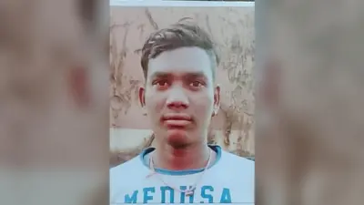 East Singhbhum News : ट्रक के धक्के से बाइक सवार दो युवकों की मौत, एक गंभीर
