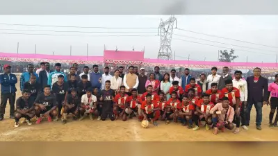 Seraikela News : आशीष स्पोर्टिंग को हरा आयुष ब्रदर्स बना विजेता