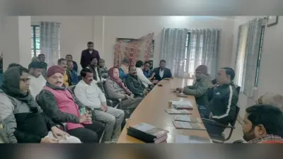 खेल क्लब गठन को लेकर बीडीओ ने प्रतिनिधियों संग की बैठक