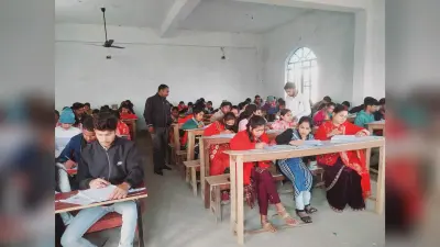 Jamui news : प्रथम पाली में 176 जबकि द्वितीय पाली में 566 परीक्षार्थी हुए शामिल