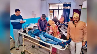 Chhapra News : ट्रक की चपेट में आने से बाइक सवार युवक की मौत, एक घायल