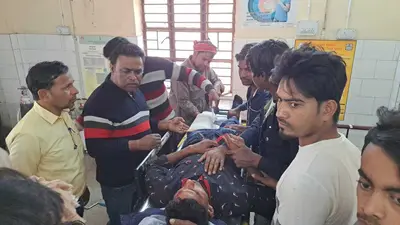 सड़क हादसे में छह लोग जख्मी, दो की स्थिति नाजुक