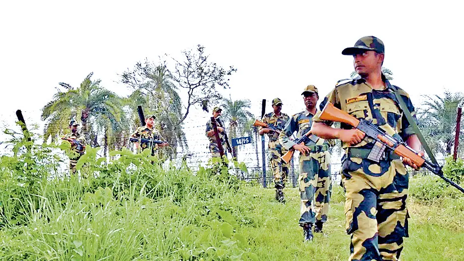सीमा पर भिड़े भारतीय व बांग्लादेशी किसान, पथराव