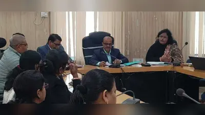 Madhubani News : शत-प्रतिशत क्रियाशील रहे आंगनबाड़ी केंद्र : अपर समाहर्ता