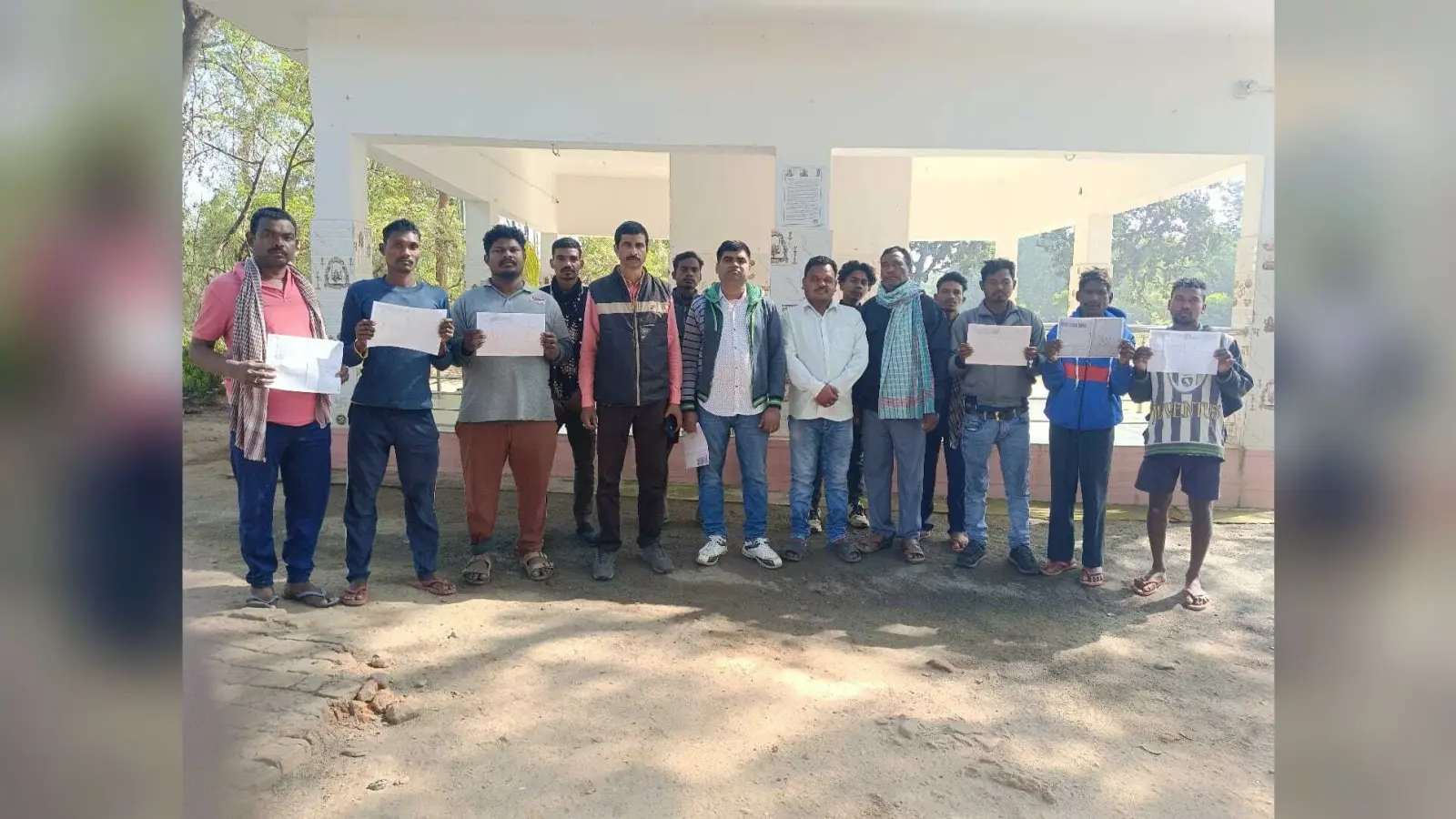Jamshedpur News : मालिकाना हक देने से पहले रैयतों की जमीन मुक्त हो : परिषद