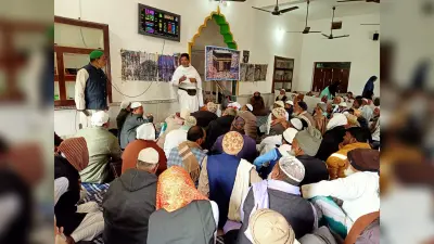 सालमारी में हज यात्रियों को दी गई यात्रा की जानकारियां