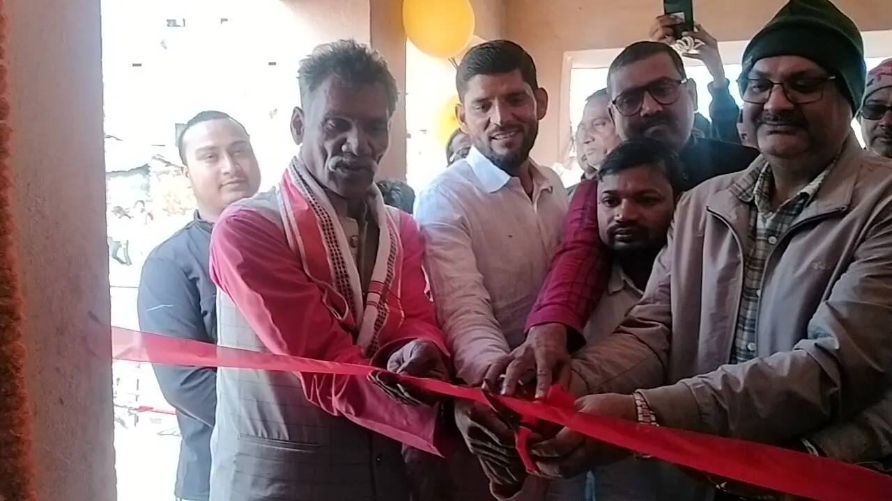 Lakhisarai news : लाइब्रेरी का उप मुख्य पार्षद ने किया उद्घाटन