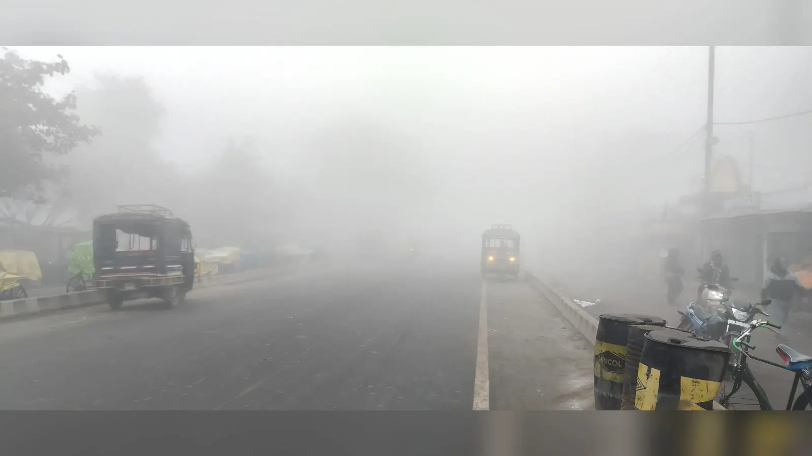 बर्फीली हवाओं के साथ कनकनी भरी ठंड व शीतलहर का प्रकोप जारी