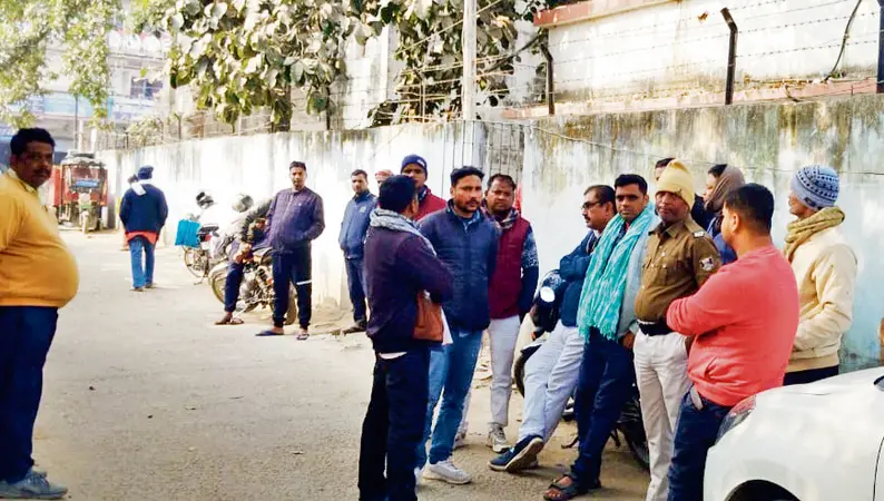 Hajipur News : लालगंज में सड़क हादसे में युवक की मौत