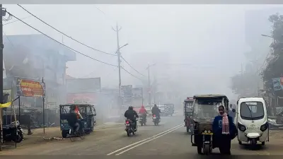 Gopalganj News : सोमवार को चली ठंडी हवाओं ने बनाया कोल्ड-डे, ठंड से कांपे उठे स्कूली बच्चे