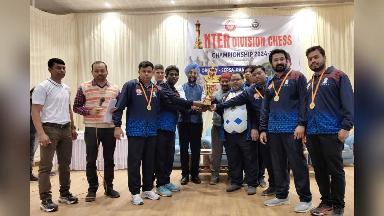 Chess : चक्रधरपुर मंडल ने जीती चैंपियनशिप, खड़गपुर मंडल उपविजेता