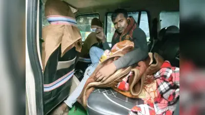 हाइवा की चपेट में आयी दो बाइकें, तीन गंभीर रूप से घायल