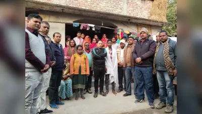 शिक्षिका के अनाथ हो चुके बच्चों से मिला शिक्षक संघ