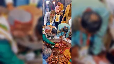 Gaya News : त्रिपुरा विधानसभा के स्पीकर विश्व बंधु सेन ने विष्णुपद मंदिर में की पूजा अर्चना