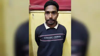 Deoghar News : चोरी के ट्रॉली बैग के साथ युवक गिरफ्तार