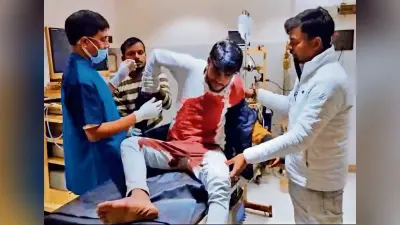 बाइक सवार हथियारबंद बदमाशों ने क्रिकेट खेल रहे ठेकेदार पुत्र को मारी गोली, गंभीर