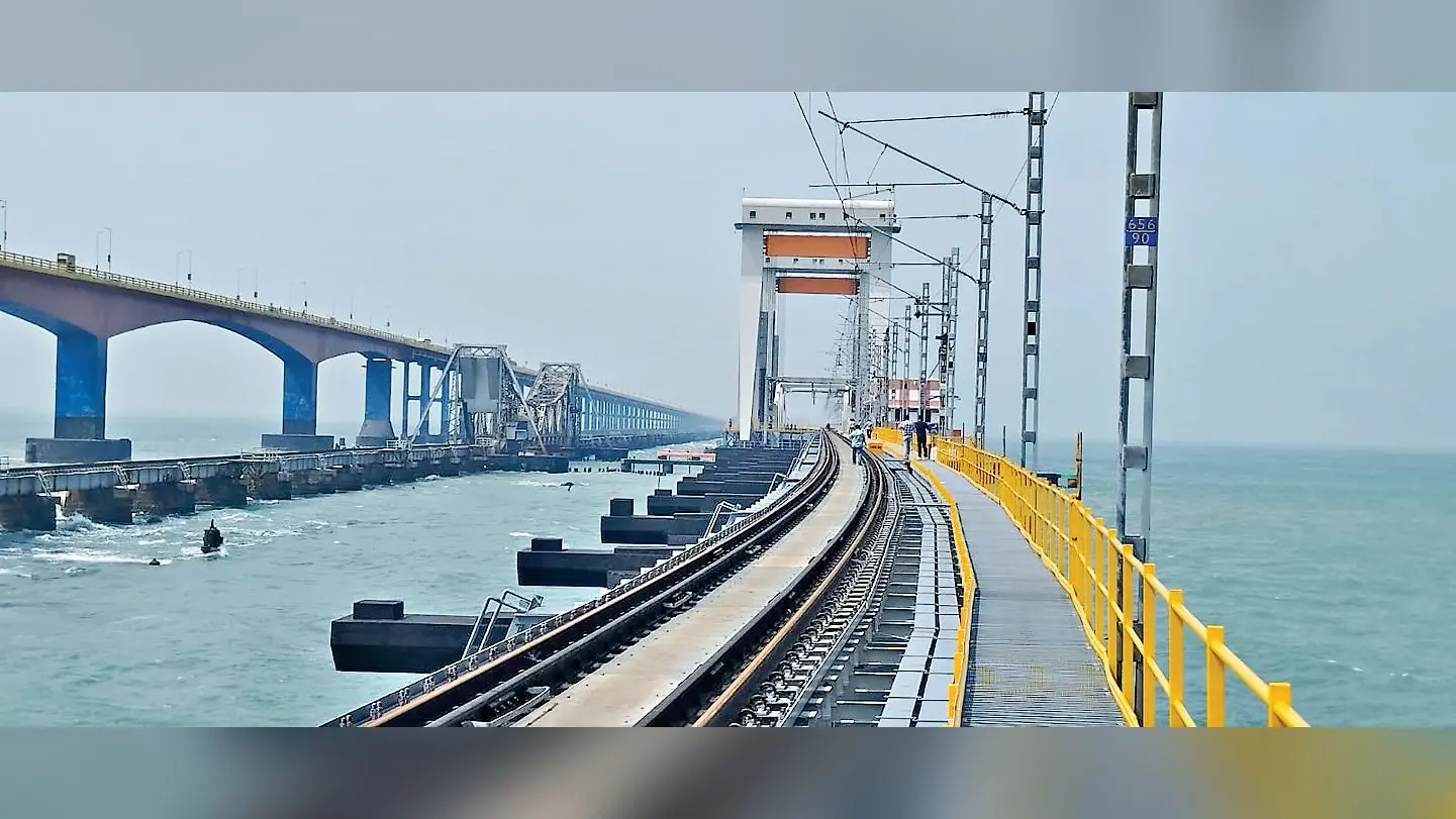 News of Rameshwar Rail Bridge : वर्टिकल रेल ब्रिज, जो शिप को रास्ता देने ऊपर उठ जायेगा