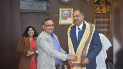 छात्र व विश्वविद्यालय एक दूसरे का पूरक, हम सभी उनके सहायक : प्रो विवेकानंद