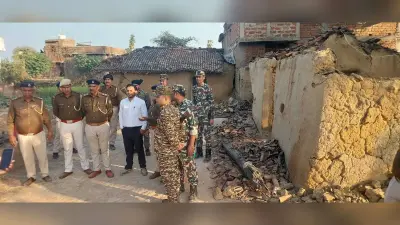 Gaya News : पुलिस ने घर पर किये गये कब्जे को हटवाया