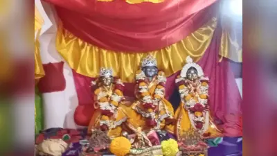 पथार ठाकुरबाड़ी में किया गया दीपोत्सव