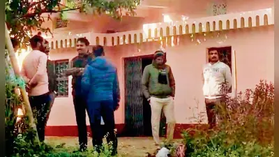 Aurangabad News: टंडवा मुखिया के घर झारखंड निगरानी का छापा