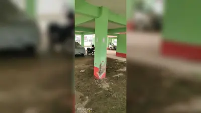 Madhubani News : झंझारपुर में रेलवे क्वार्टर तीन साल में हुआ क्षतिग्रस्त