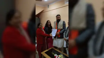 वेतनमान की मांग को लेकर मुख्यमंत्री को दिया आवेदन