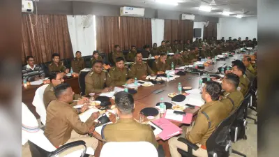 Dhanbad News : लंबित मुकदमों की जांच में तेजी लायें, लेटलतीफी बर्दाश्त नहीं