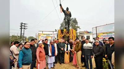 नेताजी सुभाषचंद्र बोस के आदर्शों और विचारों को आत्मसात करने का लिया संकल्प