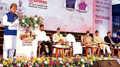 Bhubaneswar News: समृद्ध और विकसित भारत के निर्माण को नेताजी के आदर्शों से प्रेरणा लें युवा : मोहन माझी