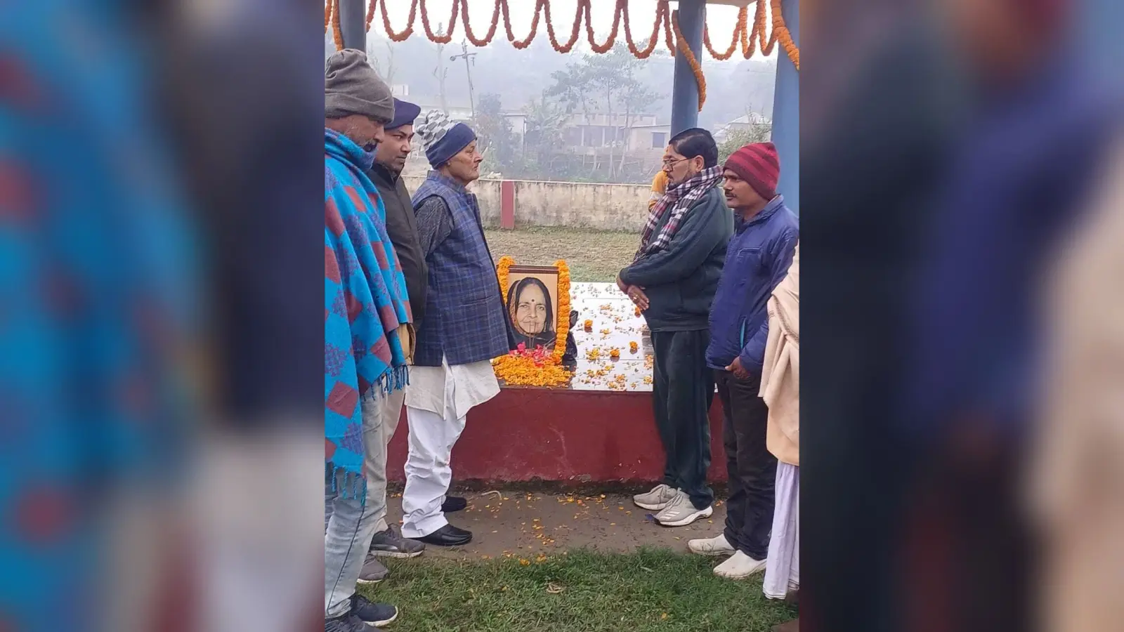 पूर्व विधायक की पत्नी की पुण्यतिथि पर दी श्रद्धांजलि