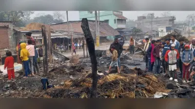 आग से दो दुकान व दो घर जले, लाखों की क्षति