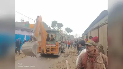 खवासपुर बाजार से हटाया गया अतिक्रमण
