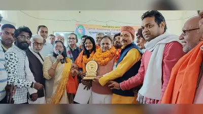 Aurangabad News : जिले के स्थापना दिवस पर शहर में निकाला गया एकता मार्च