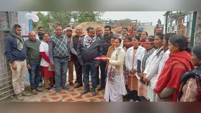 स्टॉल लगाकर रोगियों की निशुल्क जांच के साथ दी गयी दवा