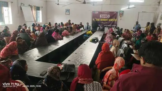 स्वरोजगार के अवसर बढ़ने से आत्मनिर्भर बनती हैं महिलाएं