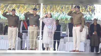 Bokaro News : डीसी-एसपी ने किया फुल ड्रेस परेड का निरीक्षण, तिरंगे को दी सलामी