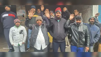 दमकल की मांग को ले ग्रामीणों ने किया प्रदर्शन
