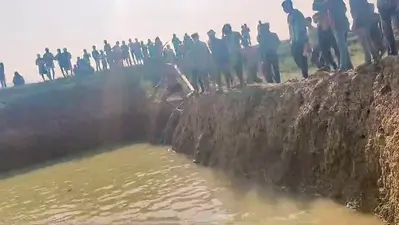 खेत में पिता को खाना देने जा रहा बालक पानी भरे गड्ढे में डूबा, मौत
