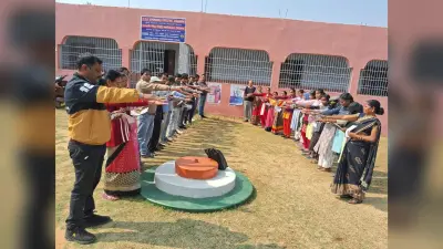 यातायात नियमों का पालन कर सड़क दुर्घटनाओं से बचें