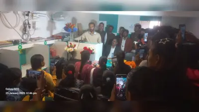 प्रशिक्षु आईएएस अनिरुद्ध पांडे ने छात्रों का लिया मोटिवेशनल क्लास