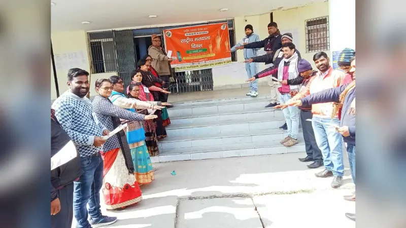 बीडीओ ने कर्मियों व मतदाताओं को दिलायी शपथ