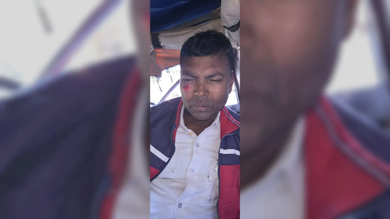 Deoghar News : चेकिंग में बिना हेलमेट वाले बाइक चालन ने यातायात जवान को मारा धक्का, पैर टूटा