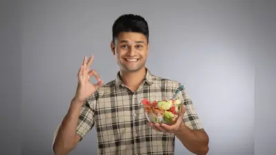 Health Tips: डायबिटीज के मरीज बेफिक्र होकर खा सकते हैं ये फल, नहीं बढ़ता ब्लड शुगर लेवल